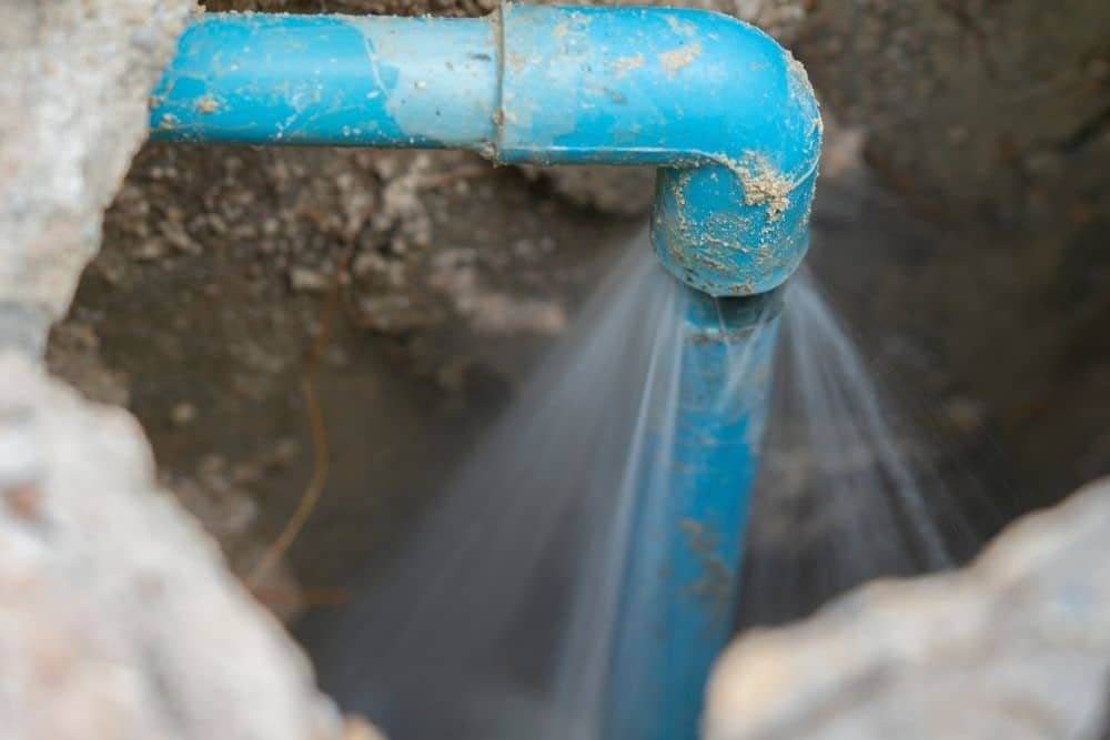 Read more about the article Signs of an Underground Water Leak: When to Call the Professionals
